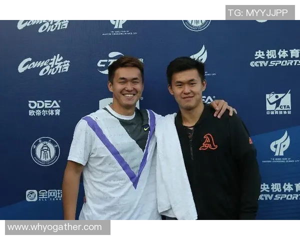 重庆网球队在世界锦标赛上的拼搏历程与荣耀时刻回顾 重庆网球队在世界锦标赛上的拼搏历程与荣耀时刻回顾